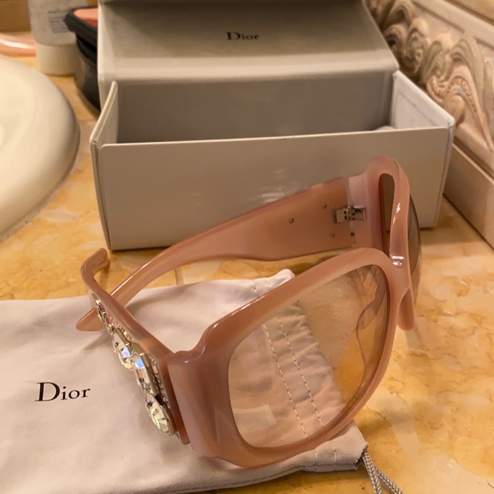 NWOT authentic Christian Dior sunglasses